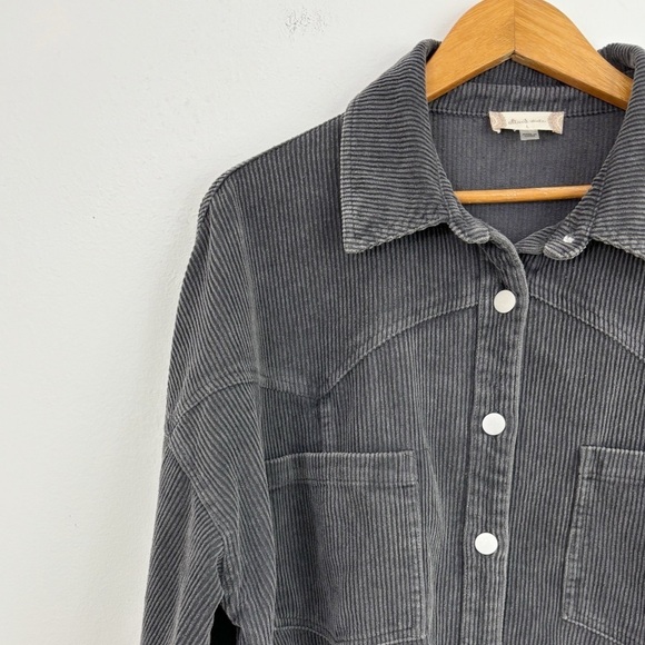 Altar’d State Boho Gray Corduroy “HOWDY” Graphic Button Down Jacket Size Large - Picture 4 of 16